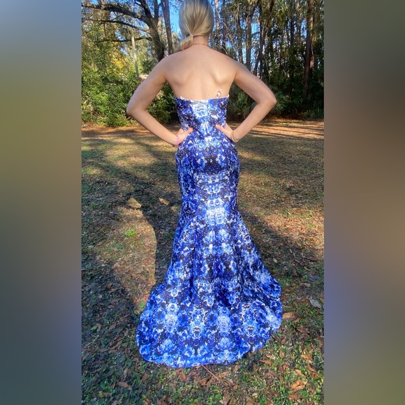 Perfect condition (worn once) - Picture 3 of 6